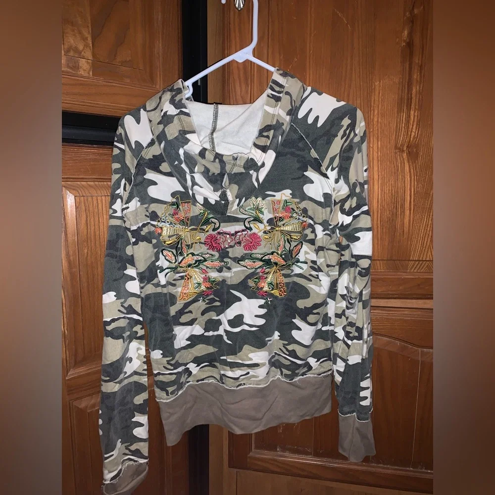 . - Picture 2 of 2